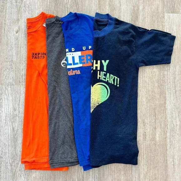 Womens/Unisex Bundle of 4 Tshirts - S - Picture 1 of 5